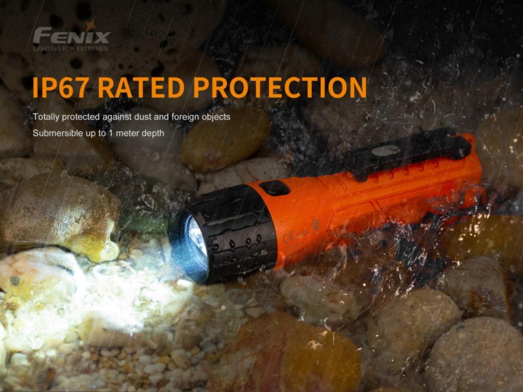 Fenix WF11E — svetelný výkon a dosvit lúča 185 metrov v tmavom priemyselnom prostredí