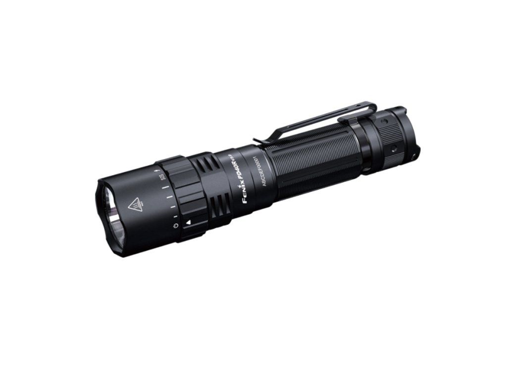Fenix PD40R V3.0 výkonná LED baterka 3000 lúmenov s otočným prstencom a dosvitom 500 metrov