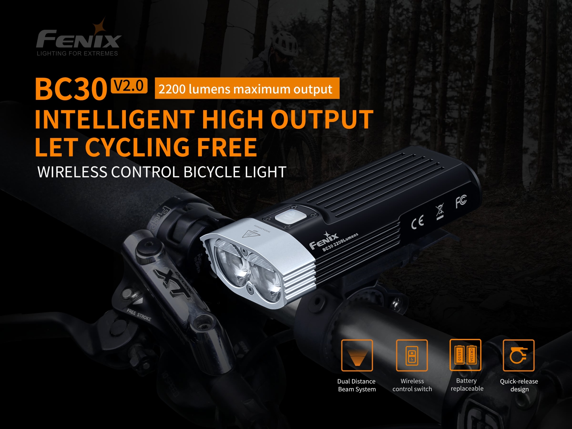Fenix BC30 V2.0 zo sady na riadidlách horského bicykla — dvojlúčové cyklosvetlo s bezdrôtovým ovládaním