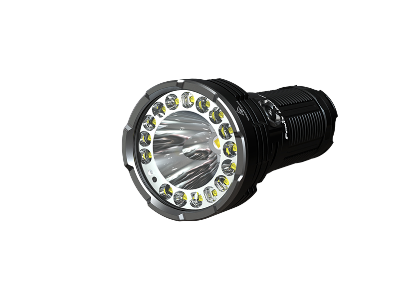 Fenix LR40R V2.0 — reflektor s bodovou LED SFT-70 v strede a 16 širokouhlými LED Lumileds HL2X okolo
