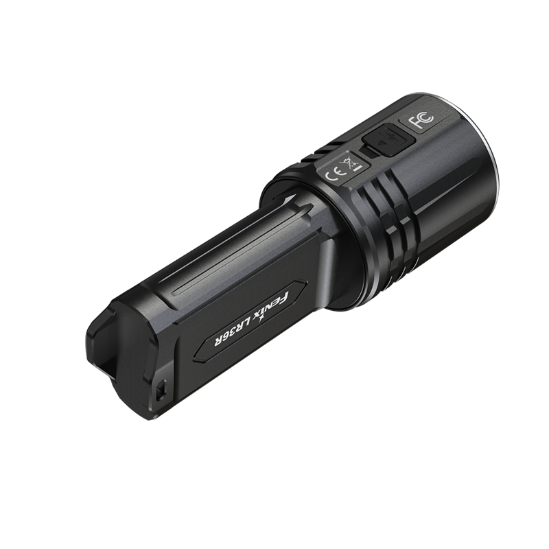 Fenix LR36R laserový pátrací reflektor — pohľad na telo s dvoma reflektormi